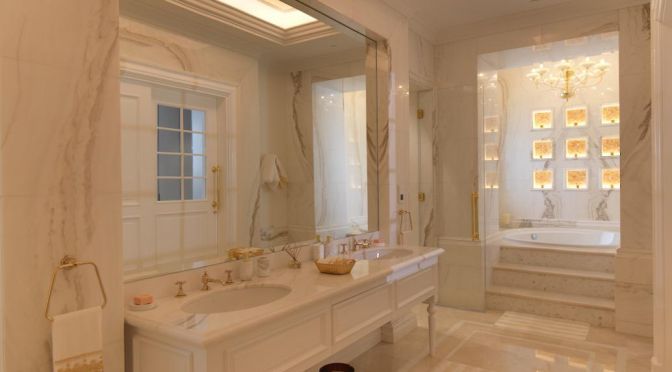 District-one-luxury-mansion-for-sale-in-dubai-gallery6-672x372